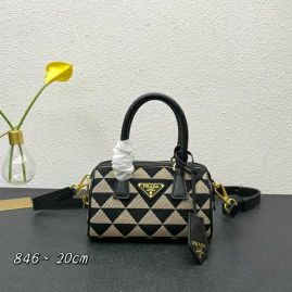 Picture of Prada Lady Handbags _SKUfw128844330fw